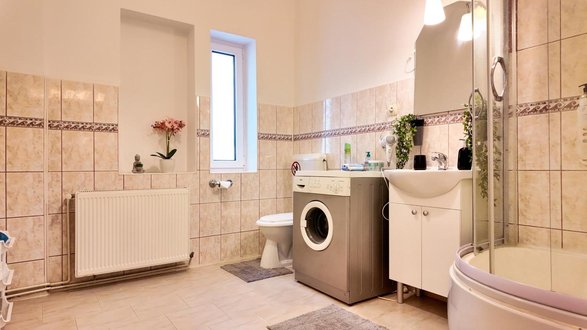 Intimo Oldtown Romantic Apartment Brasov Exterior photo